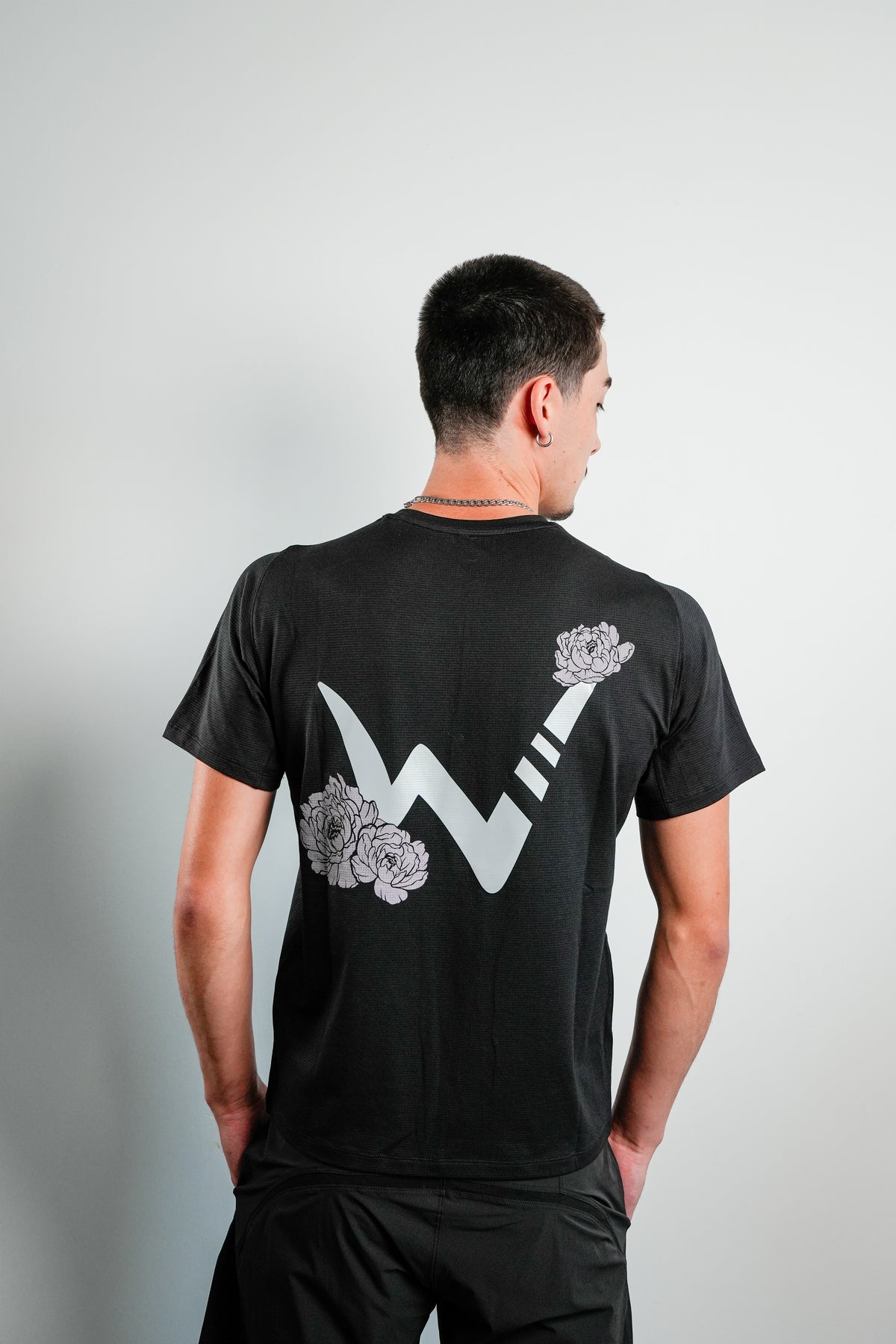 Peony Performance Tee - Black