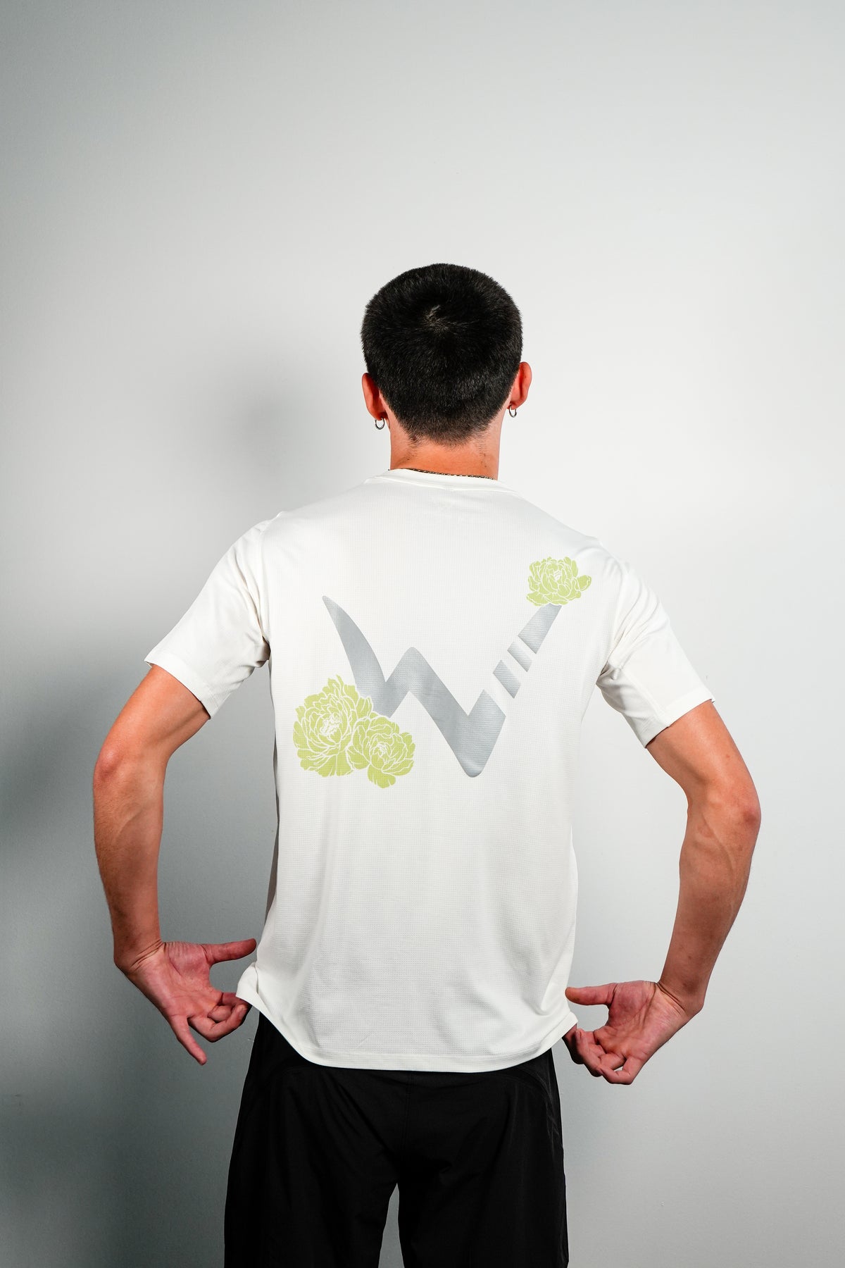 Peony Performance Tee - White/Sage