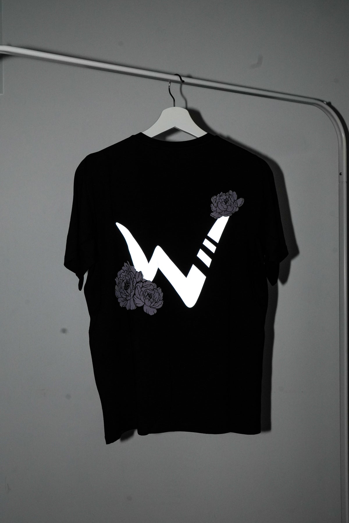 Peony Performance Tee - Black
