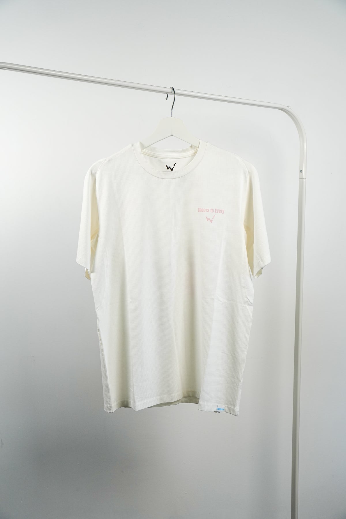 Peony Performance Tee - White/Blush