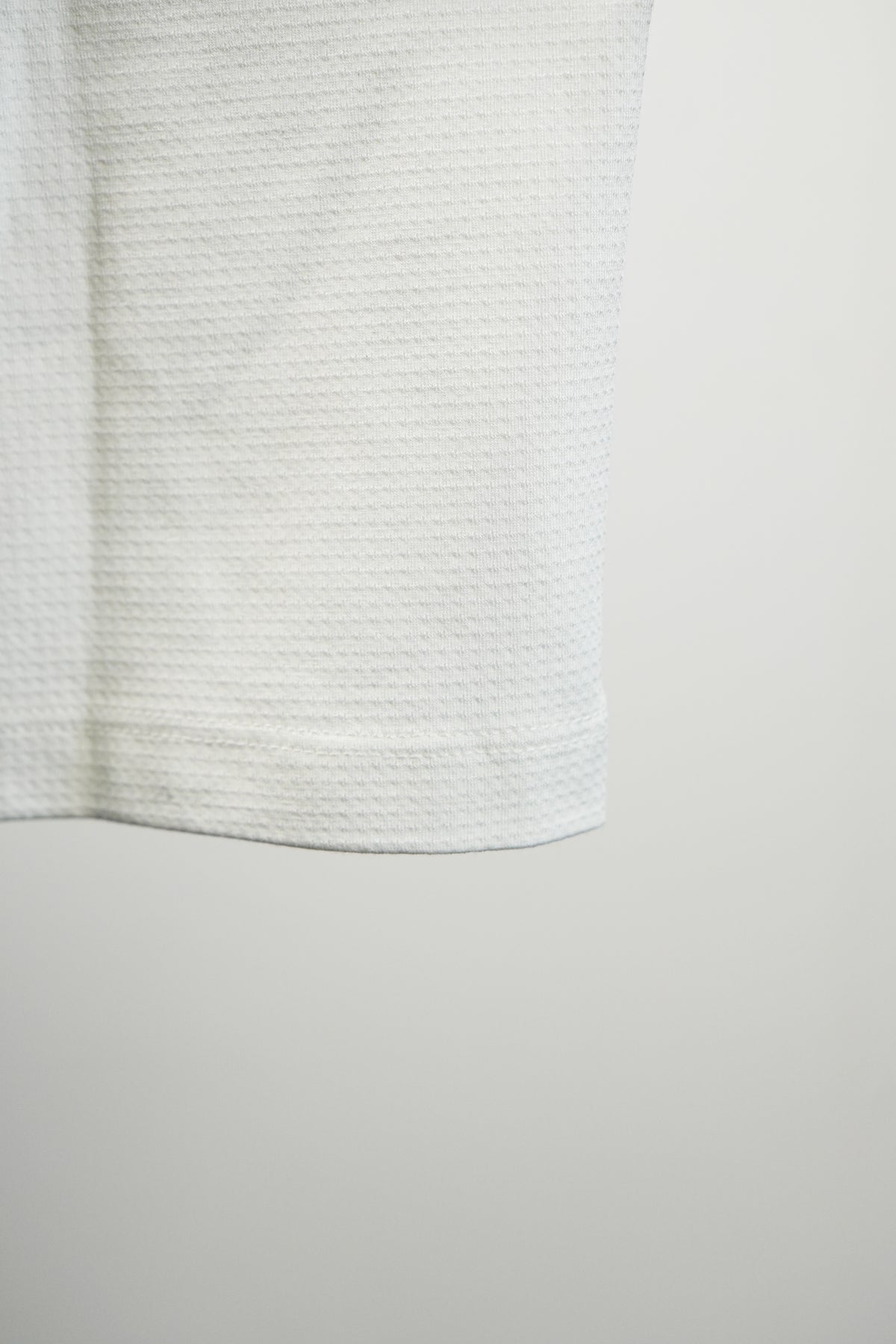 Peony Performance Tee - White/Sage